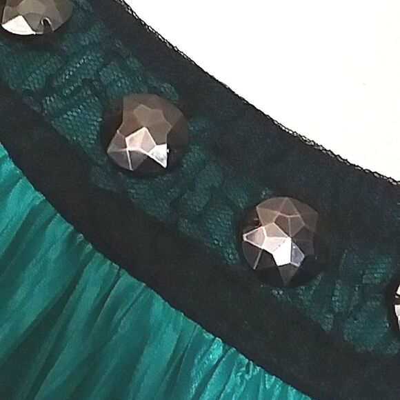 Top Studded Mesh Sleeveless Shiny Stretchy Kelly Green Black Retro Space… - Picture 3 of 11